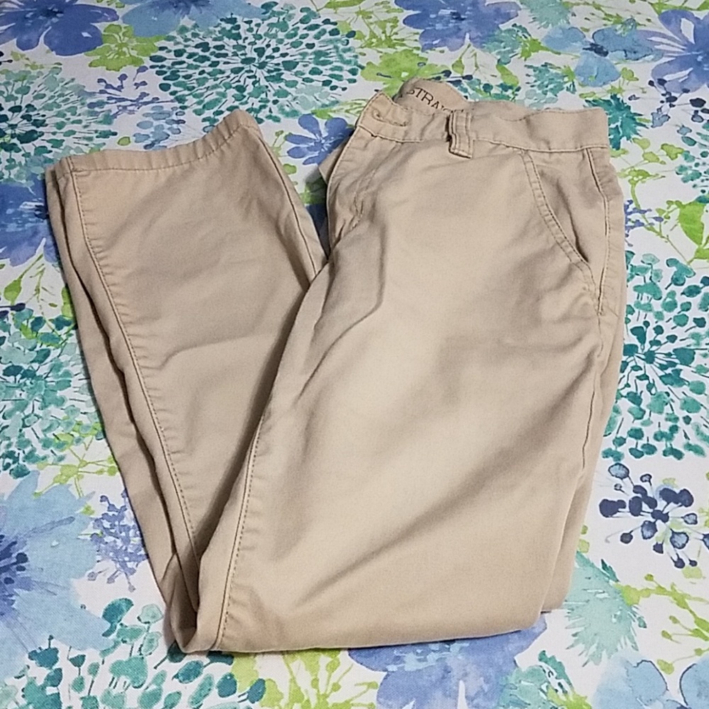 Freeworld khakis 29x30 slim straight